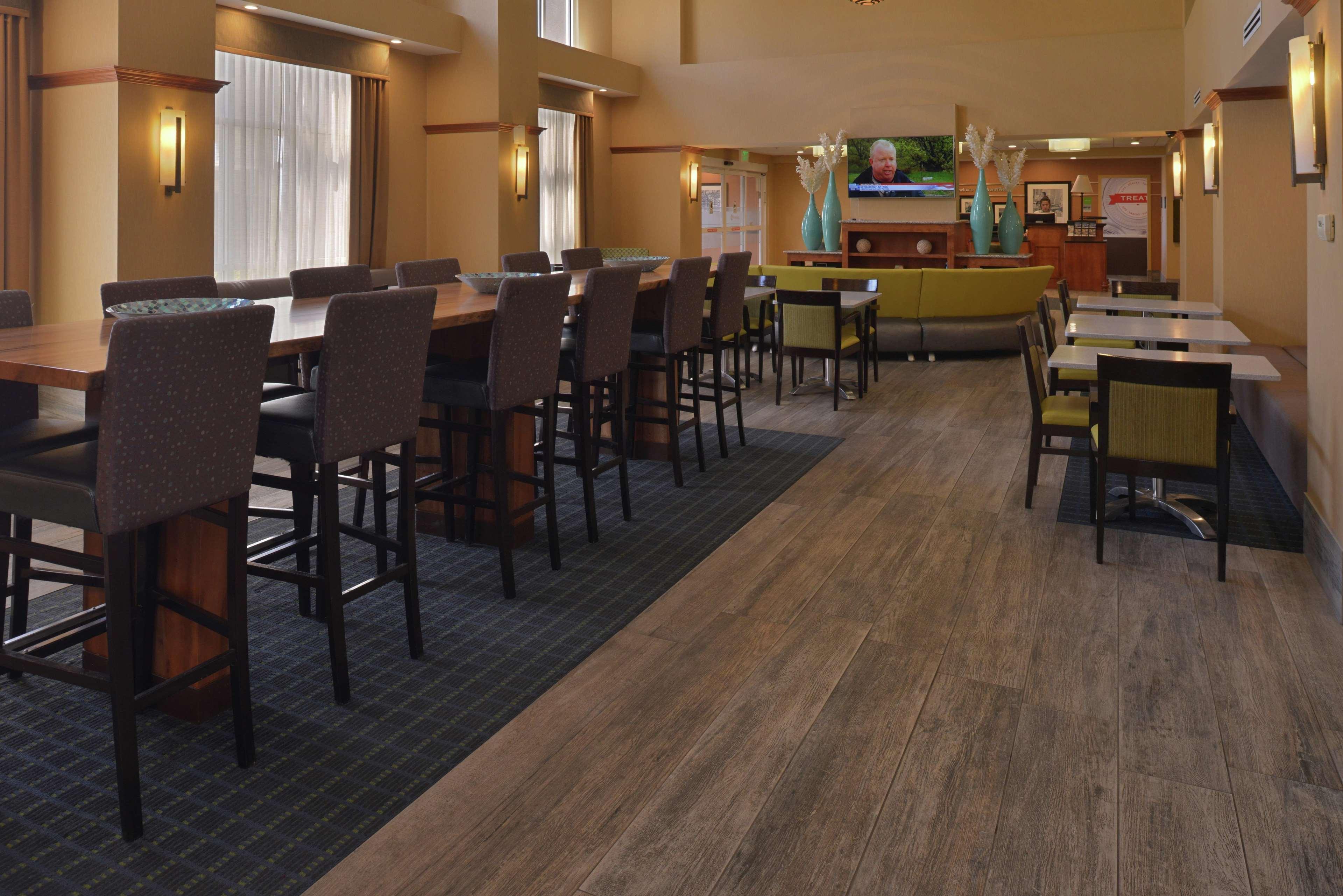 Hampton Inn And Suites Bakersfield North-Airport Exterior foto