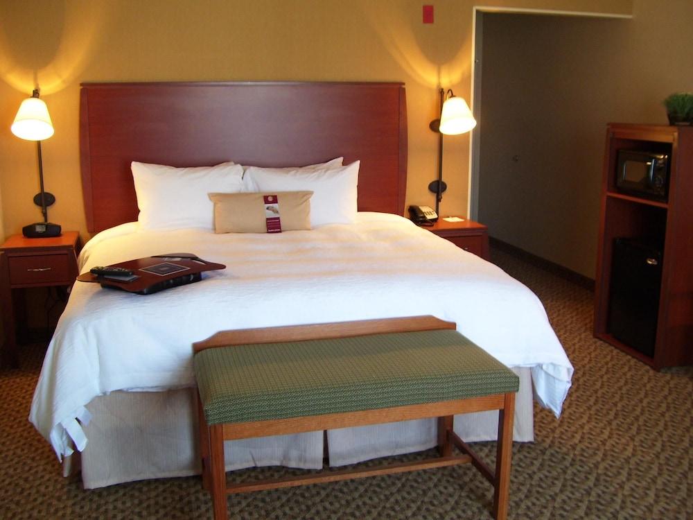 Hampton Inn And Suites Bakersfield North-Airport Exterior foto